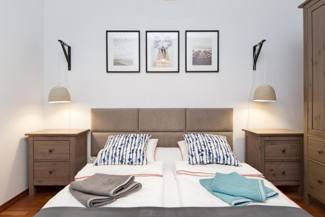 Apartament Nadmorski Dwor Gdańsk Exteriör bild